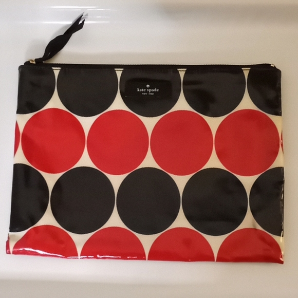 kate spade Handbags - Kate spade polka dot makeup case
